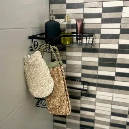 Apartment Vacation *